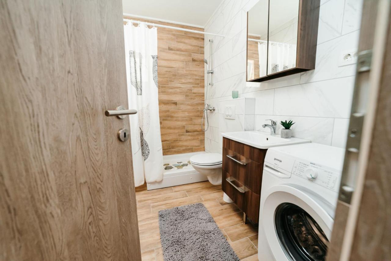 Apartments Seka クレック エクステリア 写真